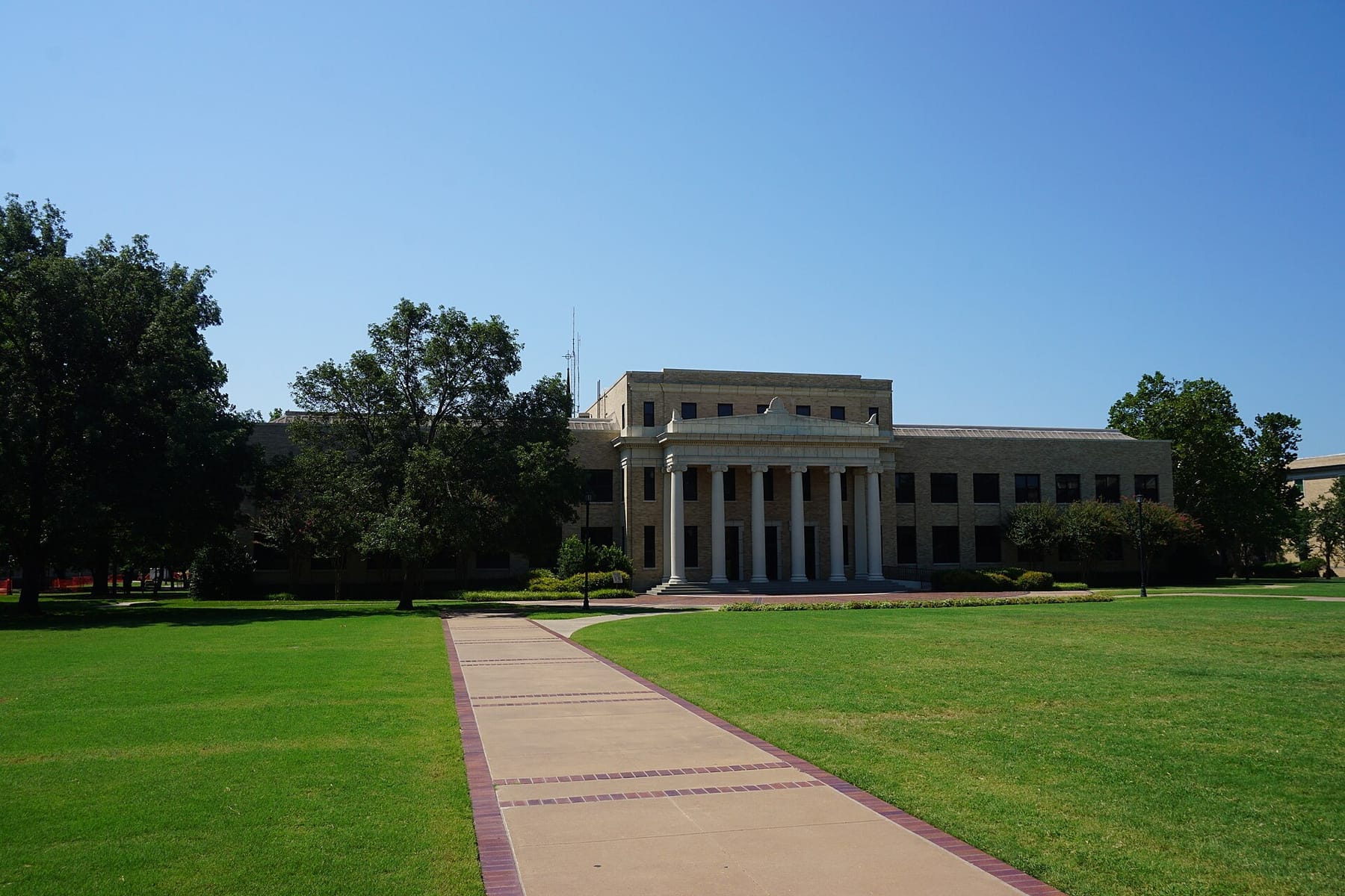 Austin College July 2016 07 (Caruth Administration Building) (photograph from the Wikimedia Commons category Austin College)