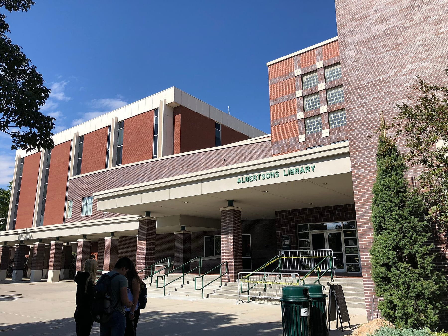 LibraryBSU2018 (photograph from the Wikimedia Commons category Boise State University)