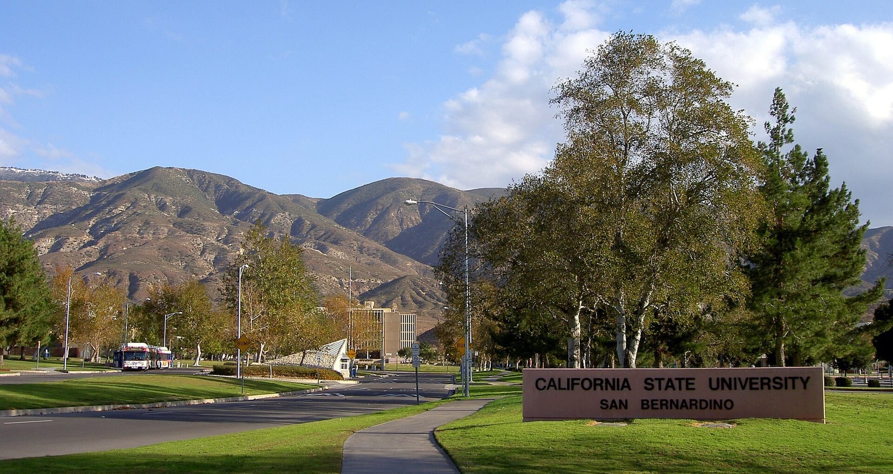 University Ave Entrance, CSUSB (photograph from the Wikimedia Commons category California State University, San Bernardino)