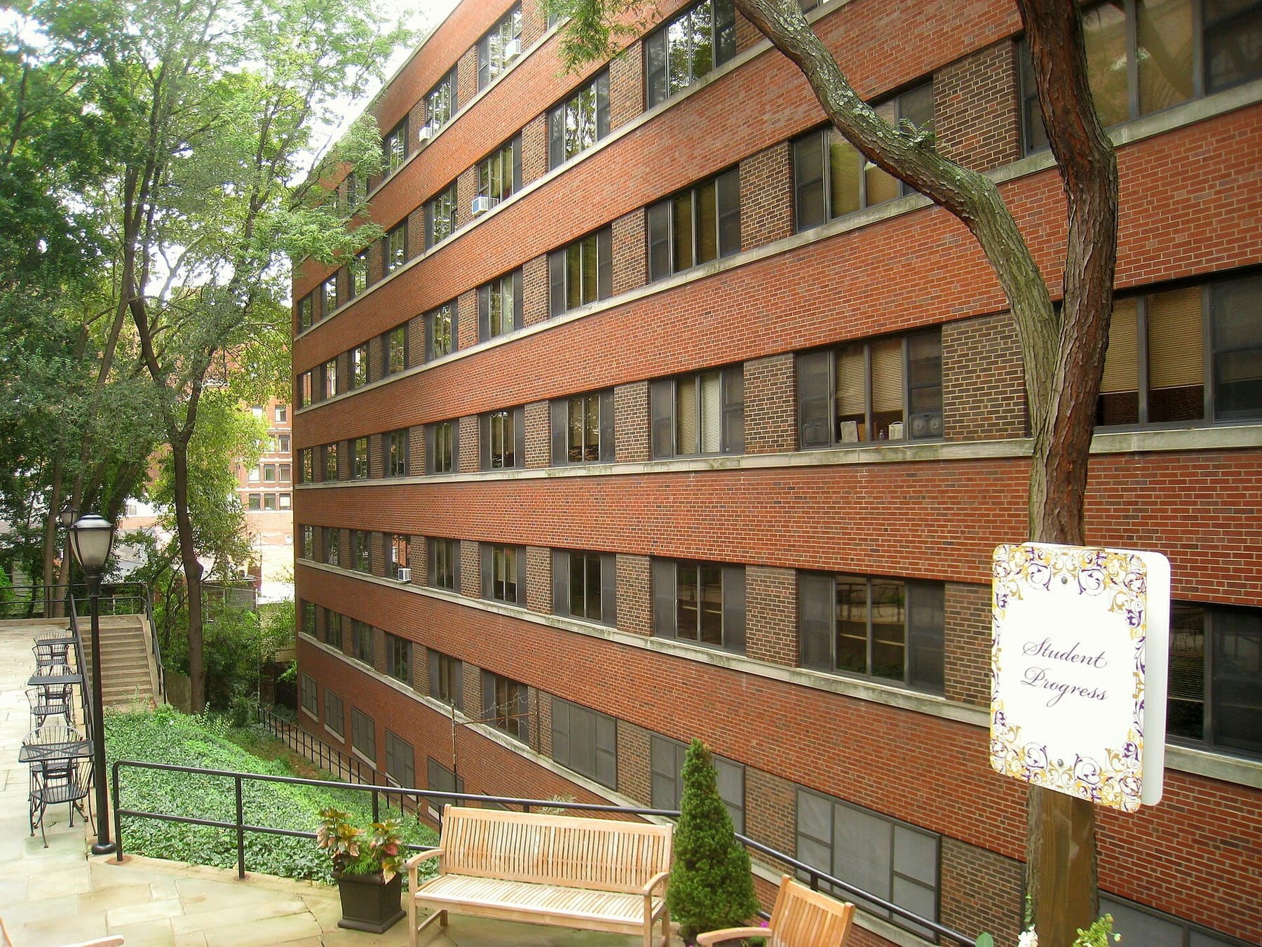 Unidentified building - Carlow University - IMG 1452 (photograph from the Wikimedia Commons category Carlow University)