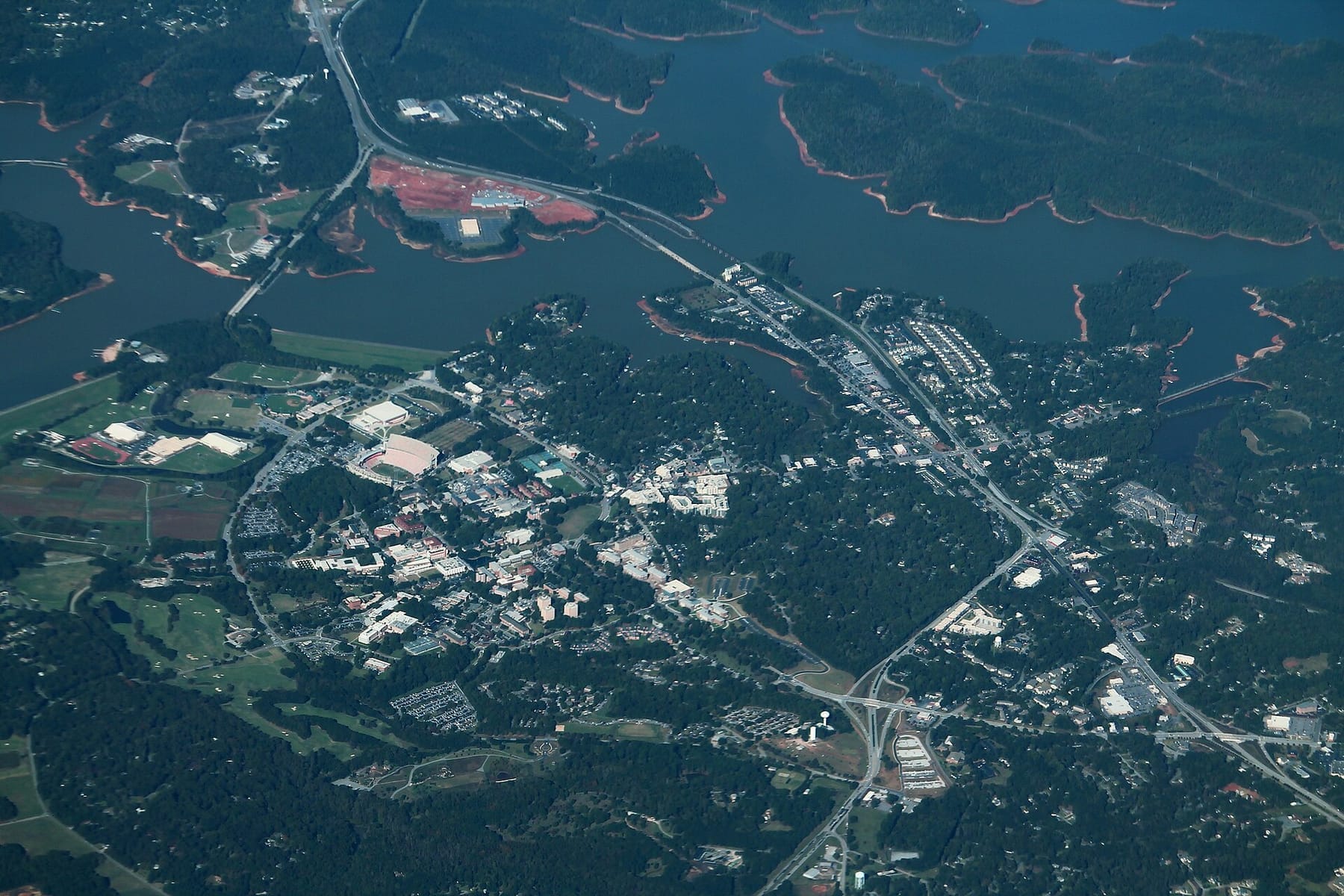 Clemson University Aerial (50697385708) (photograph from the Wikimedia Commons category Clemson University)