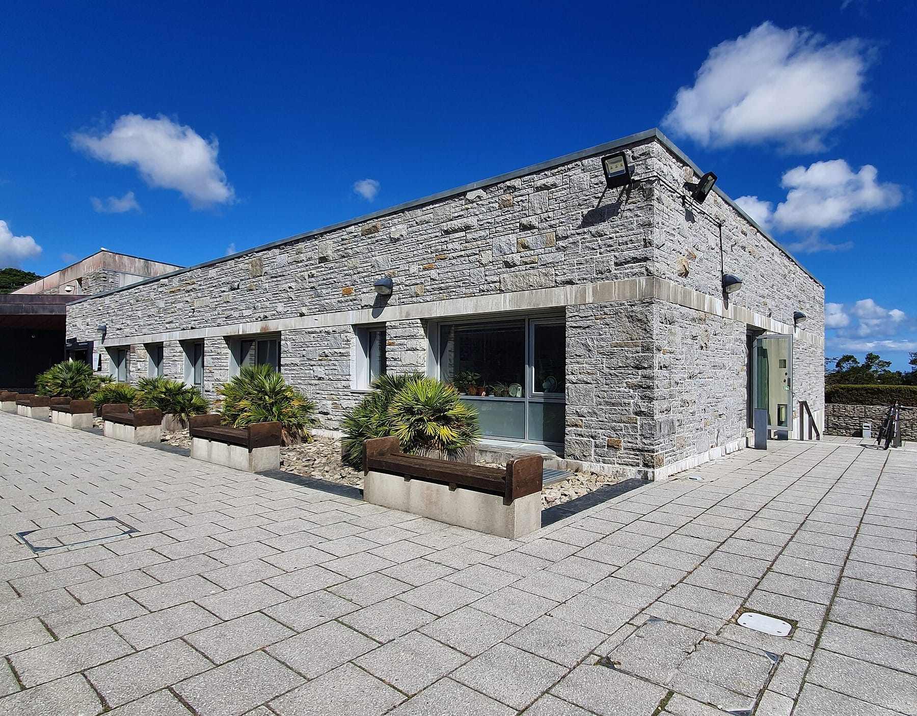 School of Television and Film building, Falmouth University, Penryn Campus, Cornwall - August 2022 (1) (photograph from the Wikimedia Commons category Falmouth University)