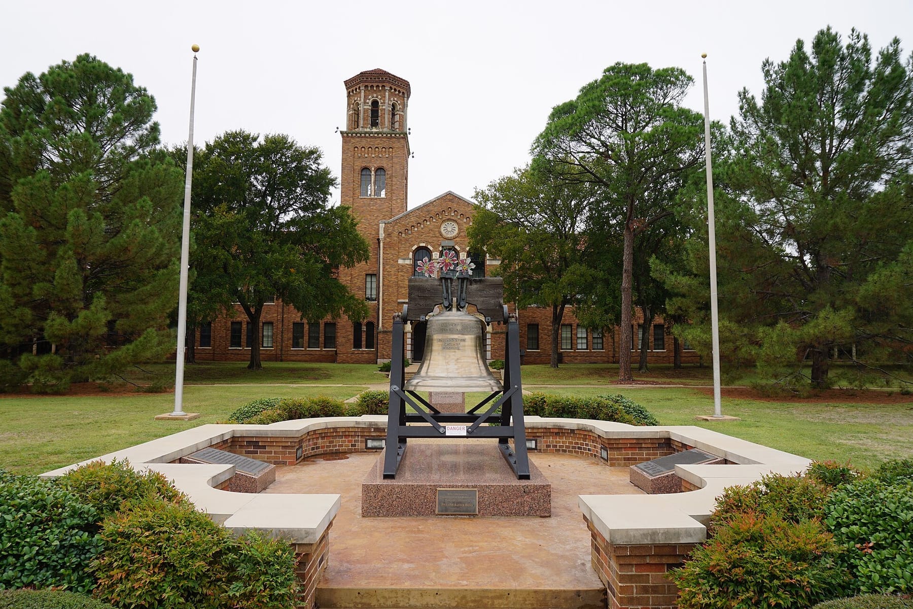 Midwestern State University October 2015 07 (Hardin Administration Building) (photograph from the Wikimedia Commons category Midwestern State University)