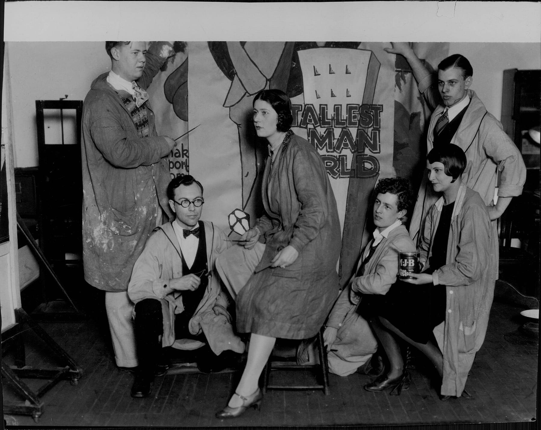 Members of the Paletite Club of the Minneapolis School of Art - DPLA - 1d76724407b40891ec01e36251765d7e (photograph from the Wikimedia Commons category Minneapolis College of Art and Design)